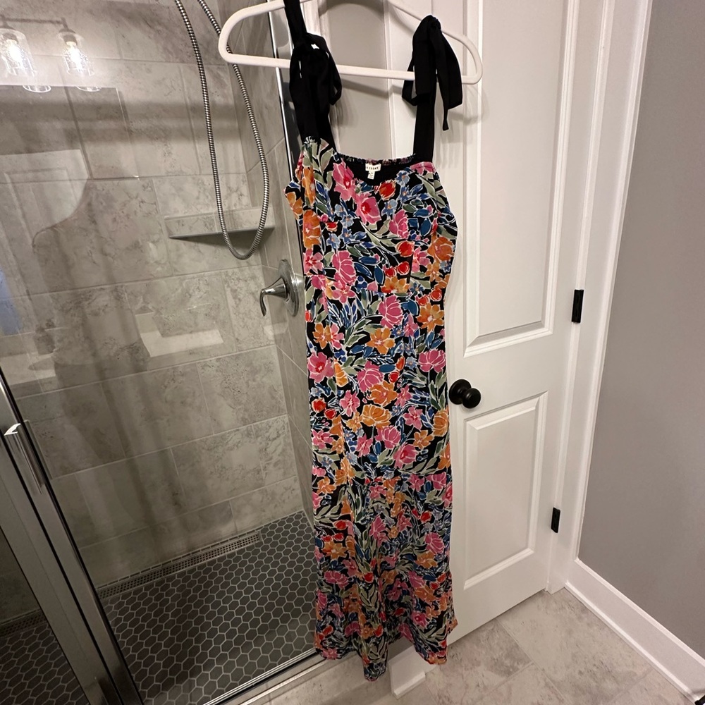 Floral dress - size medium